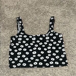 Forever 21 Black and White Floral Crop Tank Top